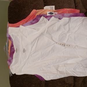 Old Navy, Time and Tru Tank tops four size XL🌞⛱